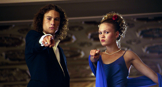 HEATH LEDGER & JULIA STILES Film '10 THINGS I HATE ABOUT YOU' (1999) Directed By GIL JUNGER 31 March 1999 SSO56770 Allstar Collection/TOUCHSTONE PICTURES **WARNING** This photograph can only be reproduced by publications in conjunction with the promotion of the above film. For Editorial Use Only.